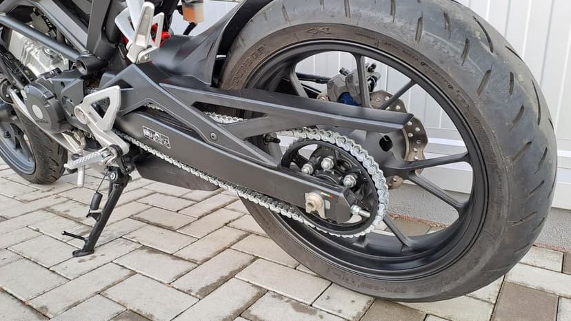 MotoFly Ploiesti vinde Honda CB125R an 2019 categ A1