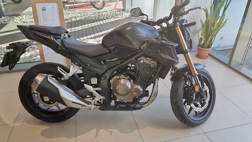 Honda cb 500F an 2022 ..8300 km impecabila pentru pretențioși!!!