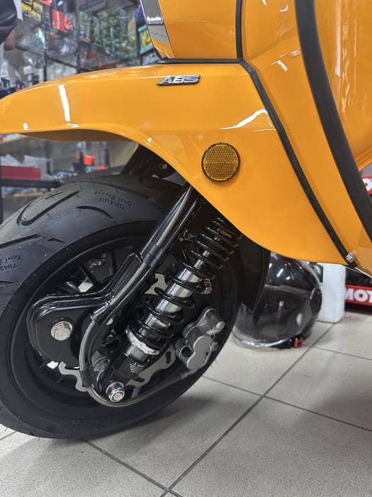 Royal Alloy | Grand Prix 125S | NOU | EURO 5