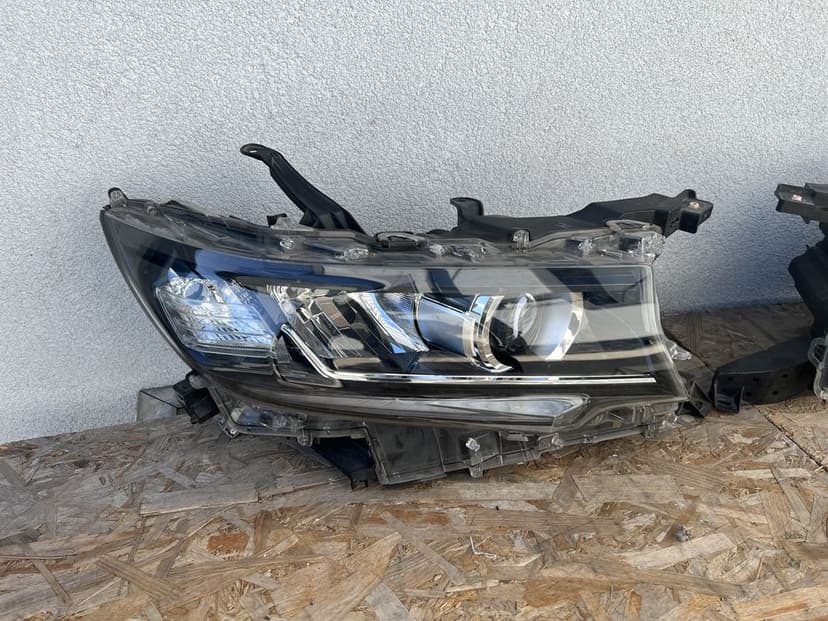 SET Far stanga dreapta Toyota Land Cruiser J150 Facelift LED