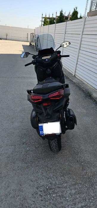 YAMAHA XMAX 300 - 2024, 6 luni garantie, 6400 km
