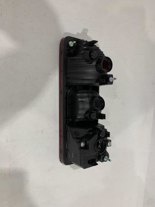 Lampa Stop suzuki JIMNY 2018-2023 COD OE 35670-77R10