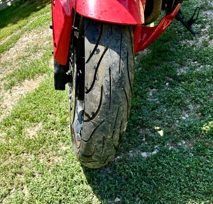 Vand kawasaki z750,An 2004, mai multe detalii la tel