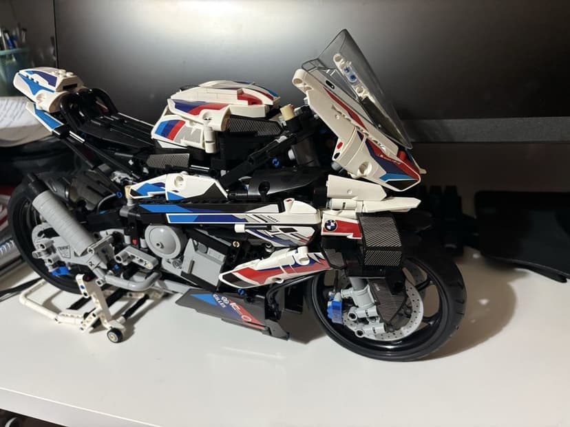 Vand bmw s1000rr lego tehnic identic facut