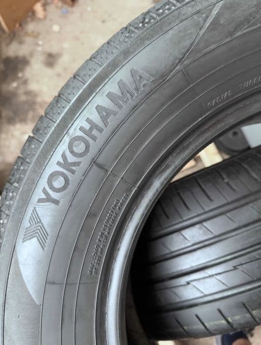 215/65R16 2 buc Yokohama 5,5mm vara
