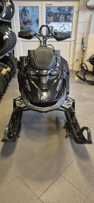 2023 Ski Doo Summit Expert 850 Turbo 154