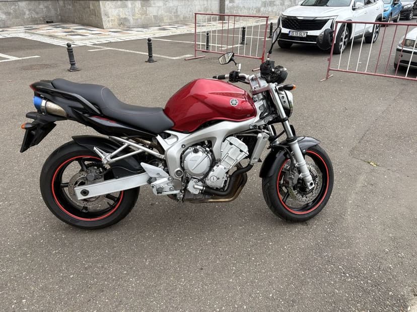 Vand motocicleta Yamaha FZ6N