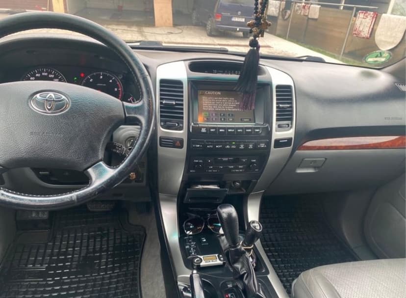 Toyota Land Cruiser/7 locuri /Cauciucuri noi/Accept variante