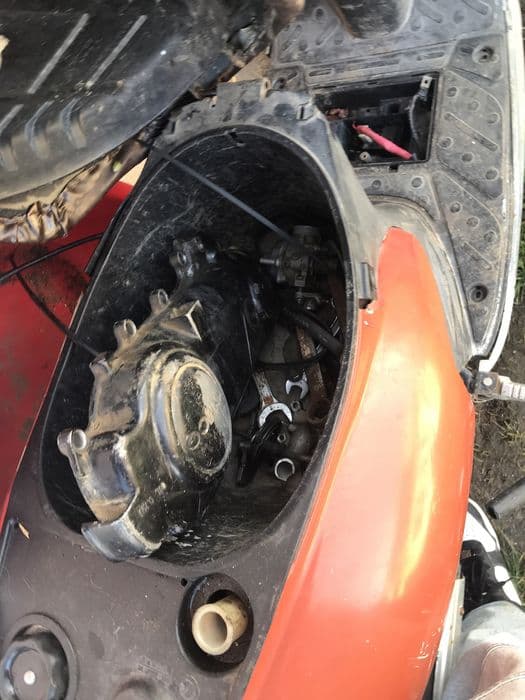 Vand kymco defect  300 RON pret negociabil
