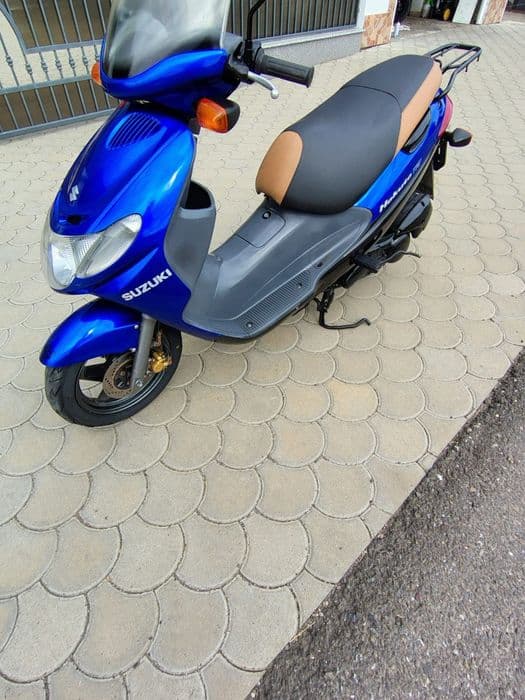 Scuter Suzuki Hokuto 110