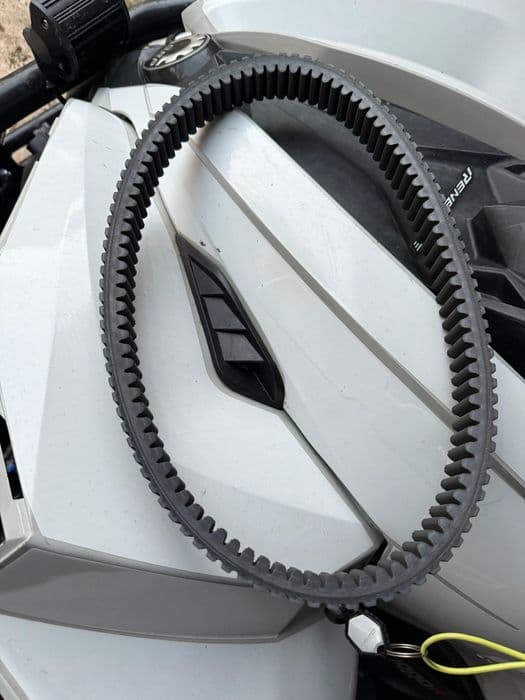 Curea redline can am renegade outlander impecabila 30R3750