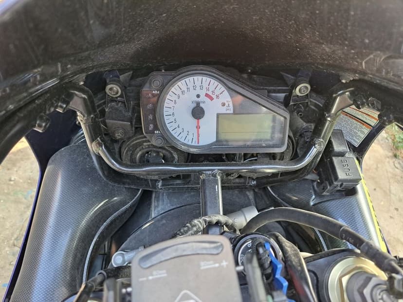 Piese suzuki gsxr k1 750