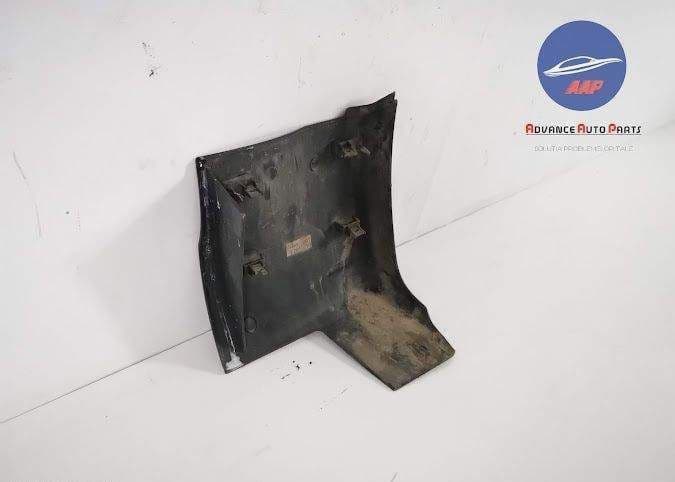 Ornament Prag Aripa Stanga original Land Rover Discovery 5 2016 2017 2