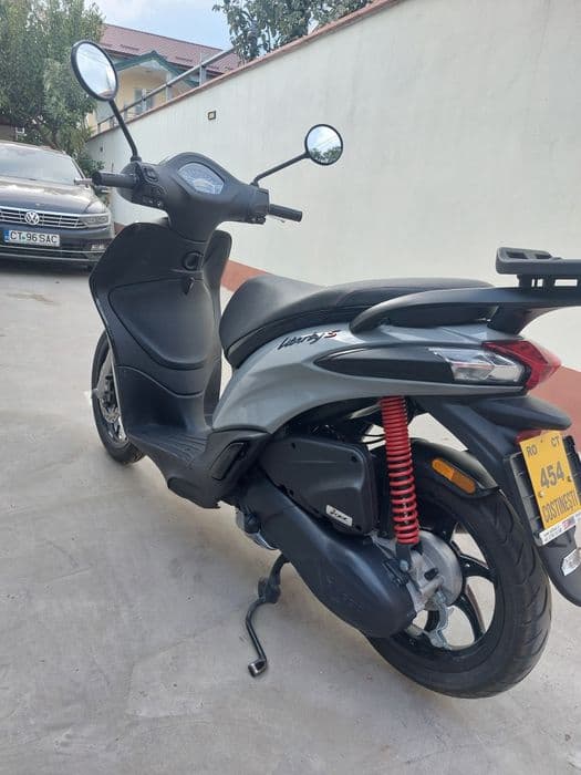 Doar astăzi 10 000 lei Piaggio Liberty S 50 cm ca nou