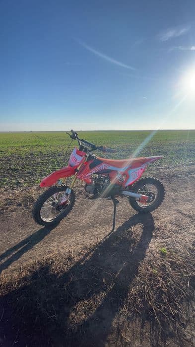 Ultra 125 4t model nou portocaliu