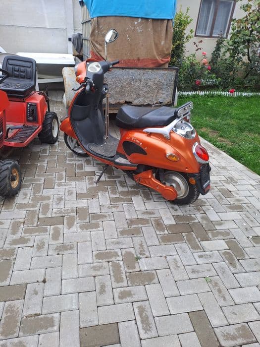 Scuter electric de vanzare