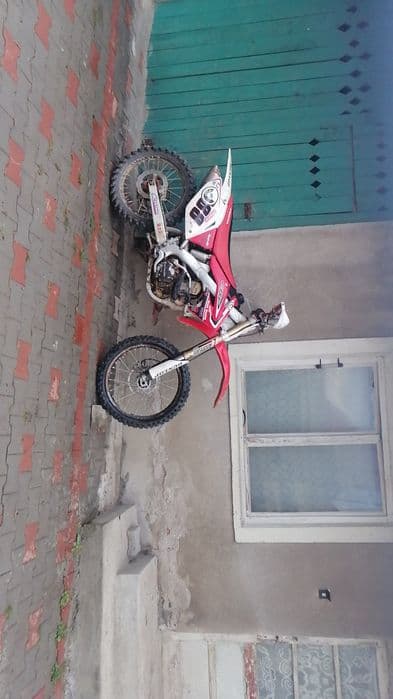 Motocross Honda CRF250 R 2005