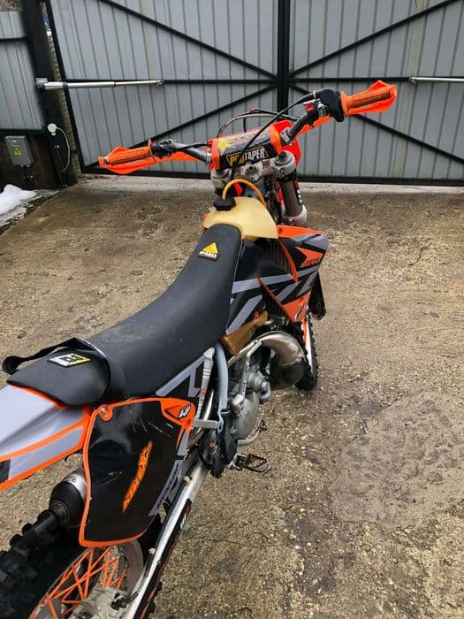 Vând KTM EXC 200