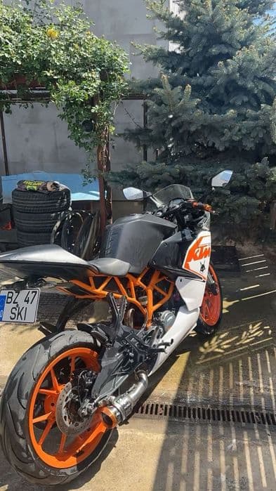se vinde KTM RC 125cc