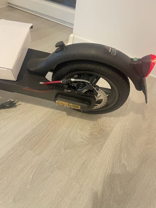 Trotinetă electrică Zamelux P319 – nouă, nefolosită