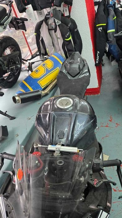 Kawasaki Ninja ZX-10R 998 cmc, 2015, înmatriculată RO, gri – 8.900 €