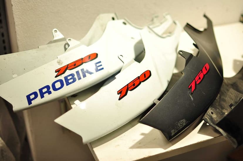 Suzuki GSXR 600/750 k6 k7 carene