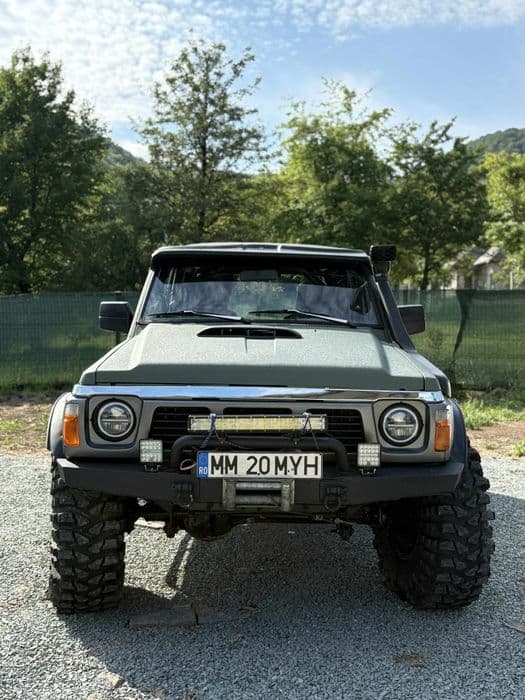 Nissan Patrol y60