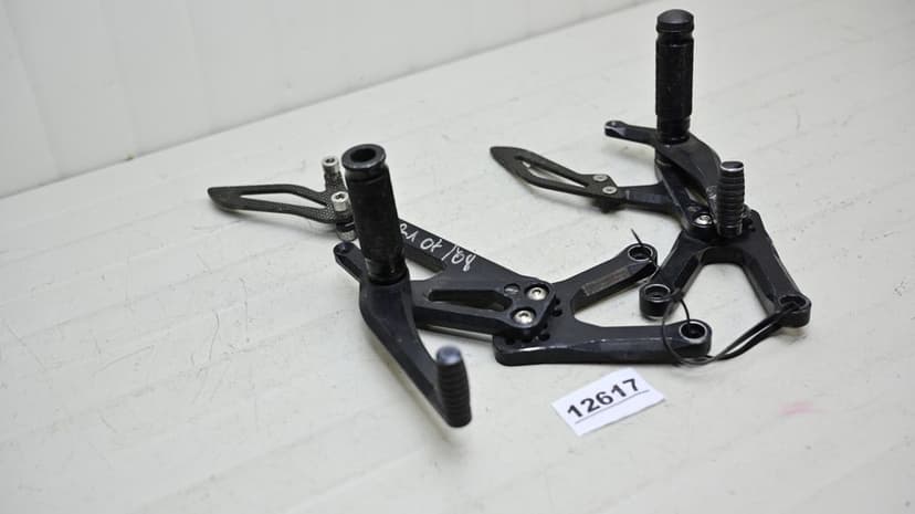 Set Scarite Fata Cu Pedala Schimbator Frana Stanga Dreapta Yamaha R1