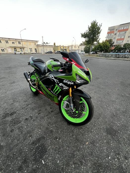 Kawasaki zx6r 636