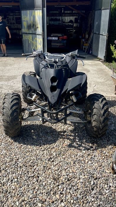 Quad cu motor vfr750