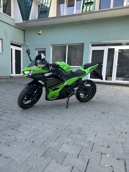 Kawasaki ninja 400 KRT Edition A2