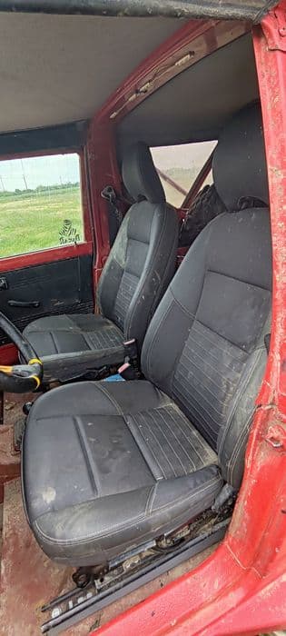 Vând samurai cu motor de 1.6 8 v vitara