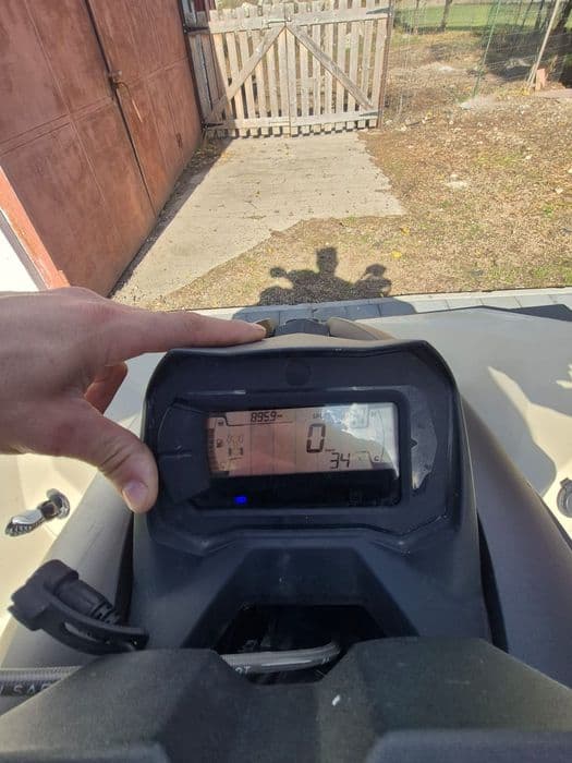 Vând Can am 650 Renegade, 800 km