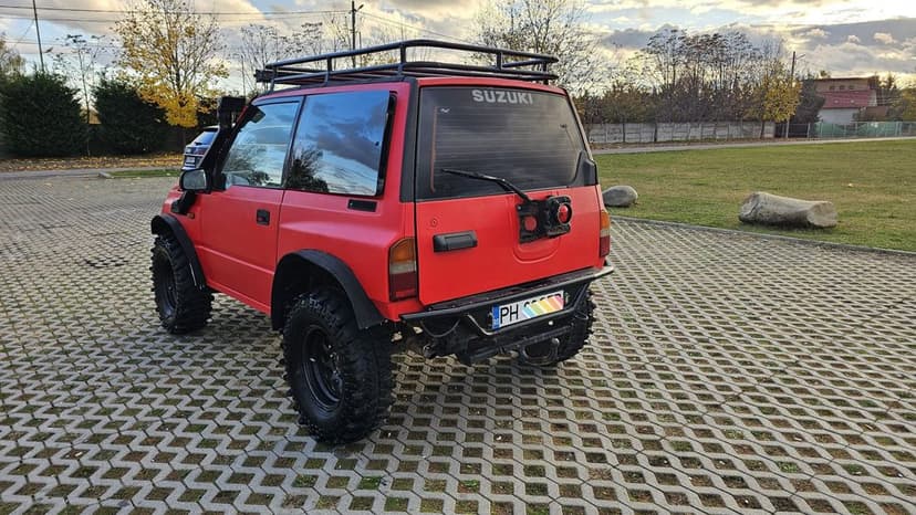Suzuki Vitara 1.6 Benzina Troliu Roti simex Fără Rugină