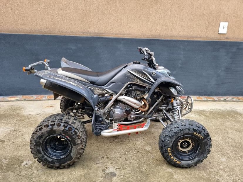 Atv quad Yamaha raptor YFM 660r ( yfz ltr trx kfx ltz 400  )