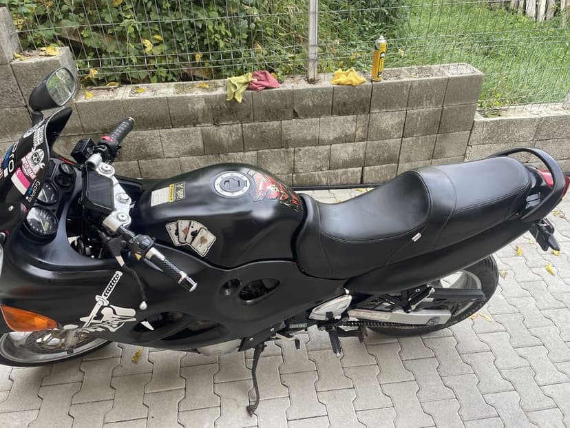 Suzuki GSX 600F Katana – 2001