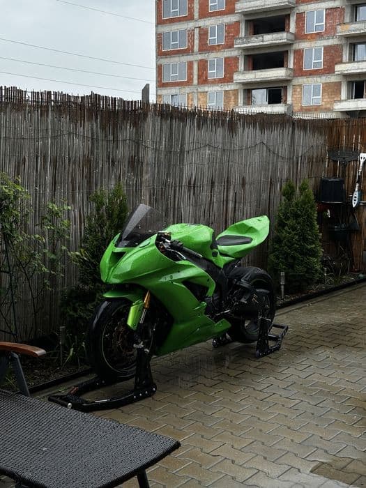 Kawasaki Ninja ZX6R 636