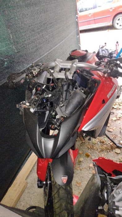 Ducati Multistrada V4 din 2021 6500km -moto accidentata