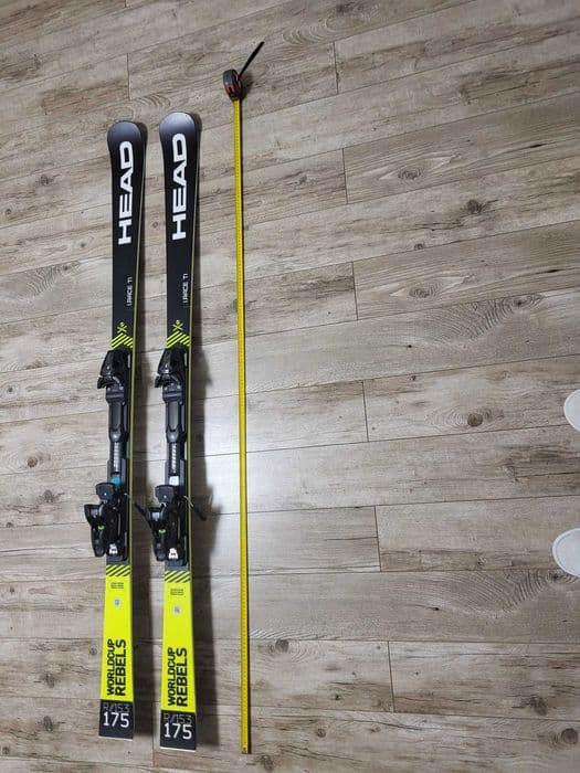 Schiuri Head +bete pret 2.000Ron