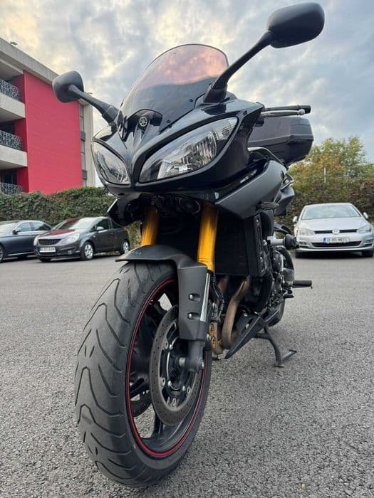 Se vinde Yamaha FZ8