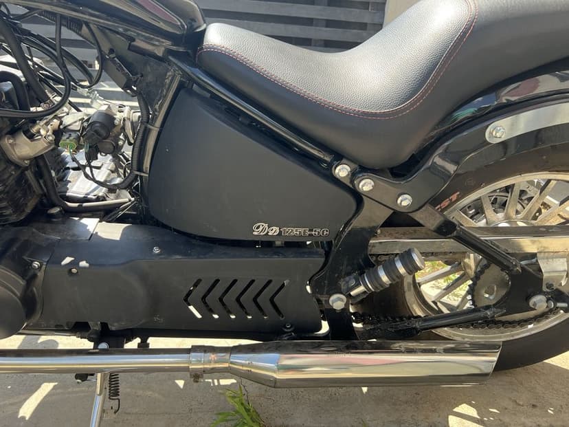 Motocicleta Leonart 125CC