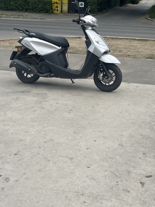 Vand scuter 125cc