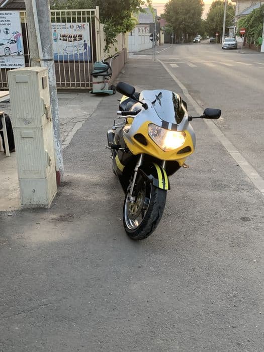 Vand suzuki gsx-r k2 750 cm