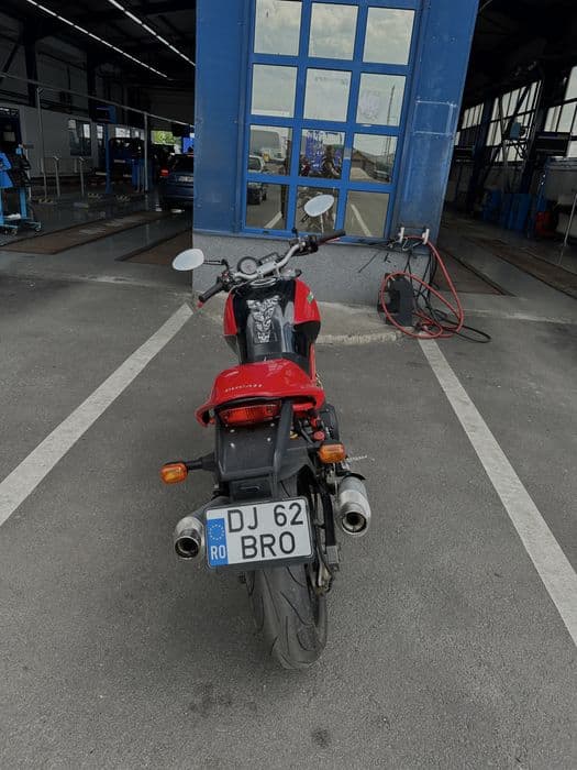 Ducati Monster 750cc