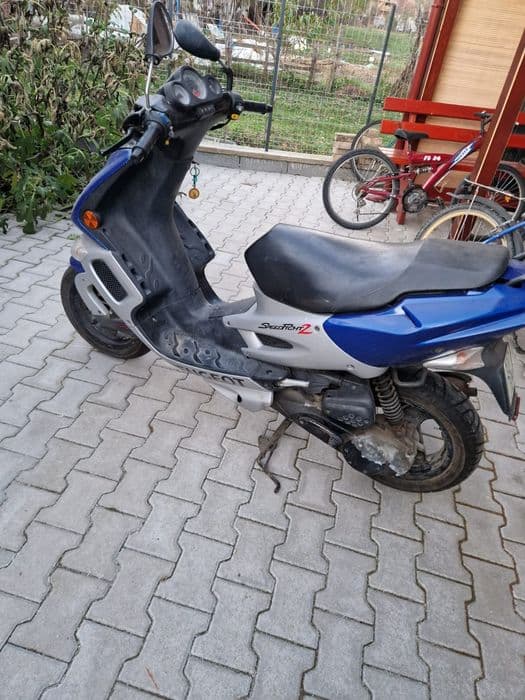 Vând Peugeot cu acte