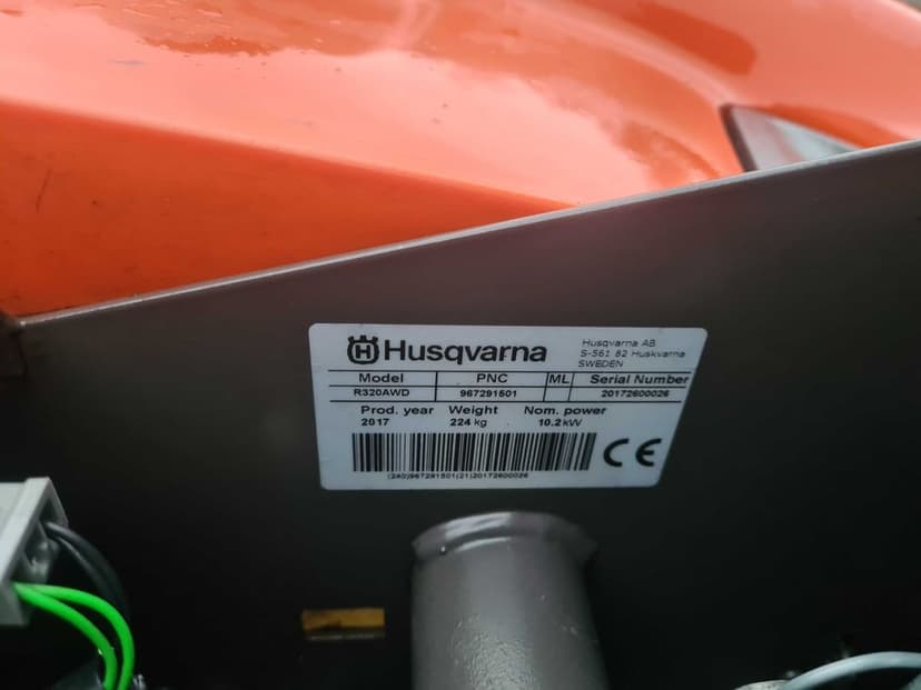 Husqvarna Rider R320AWD 10.2kw