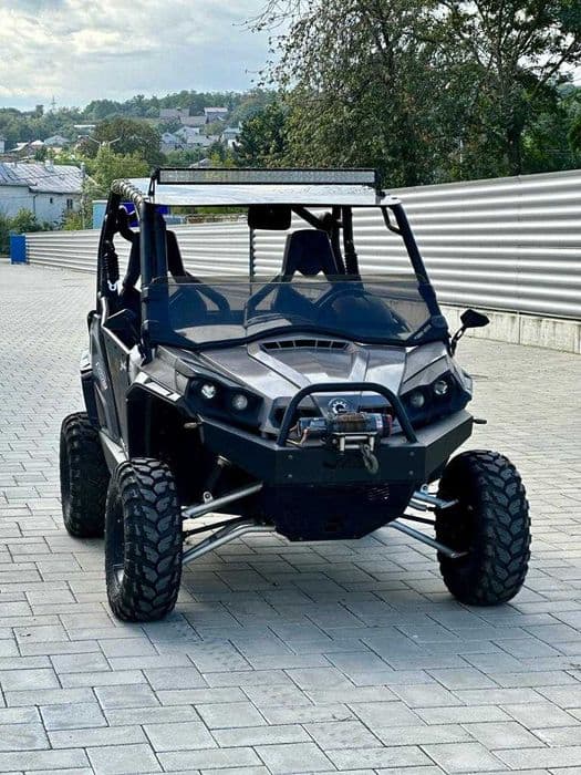 BRP Can-Am Bombardier Commander 1000