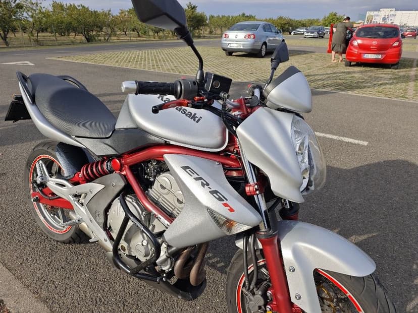 Kawasaki ER-6n er6n er6 an 2006 stare foarte buna, se poate limita A2