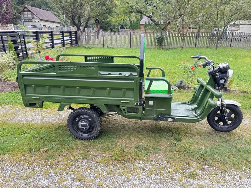 Triciclu electric ca nou roti off road