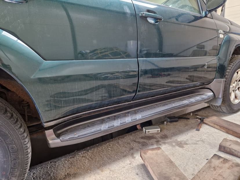 Bandouri Aripi/Usi Toyota Land Cruiser Prado J120 2003-2009